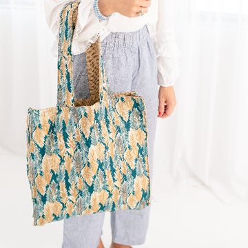 Everyday Tote- Aqua Pompas Feather