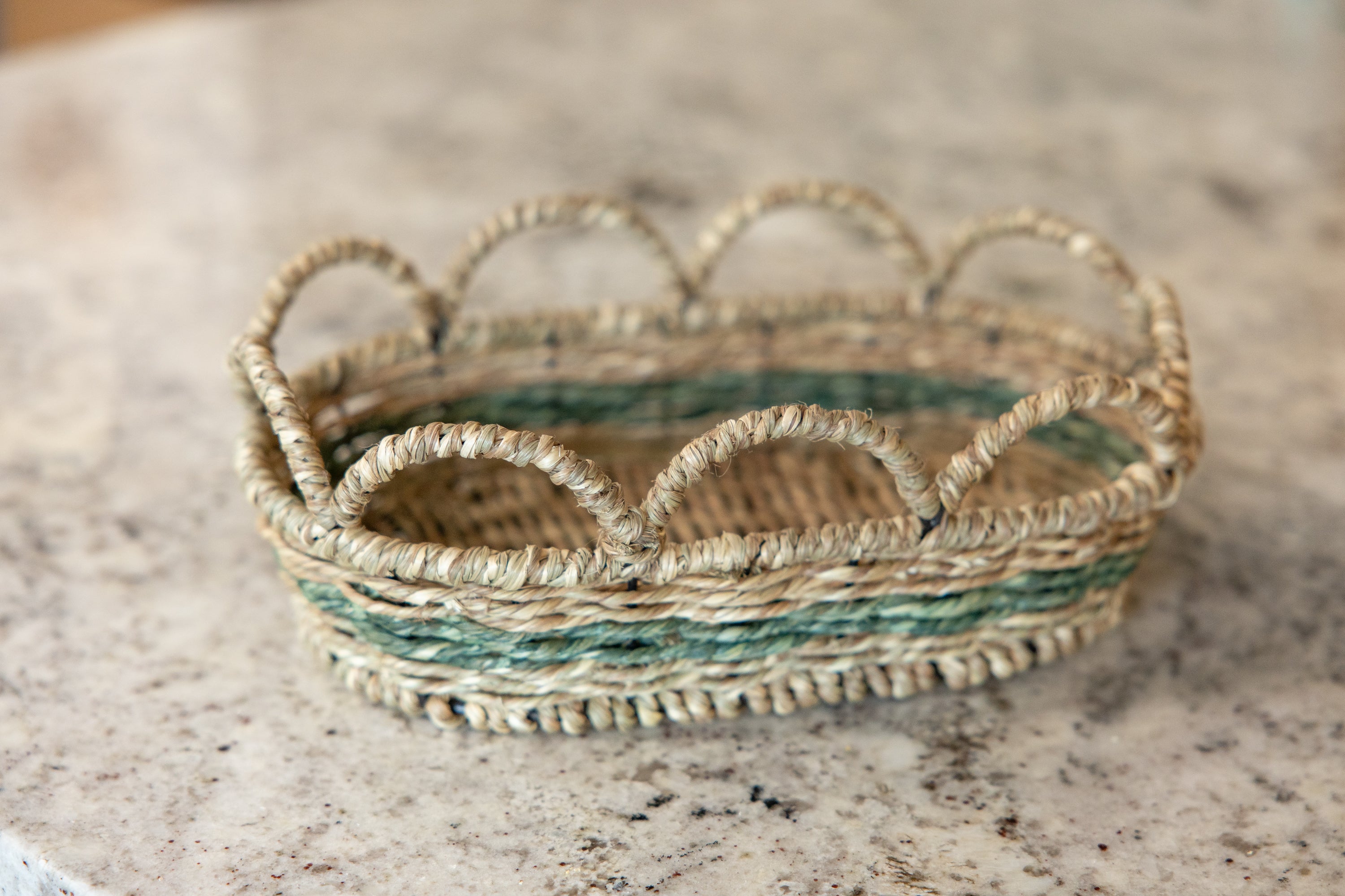 Evergreen Scallop Iron Serving Basket