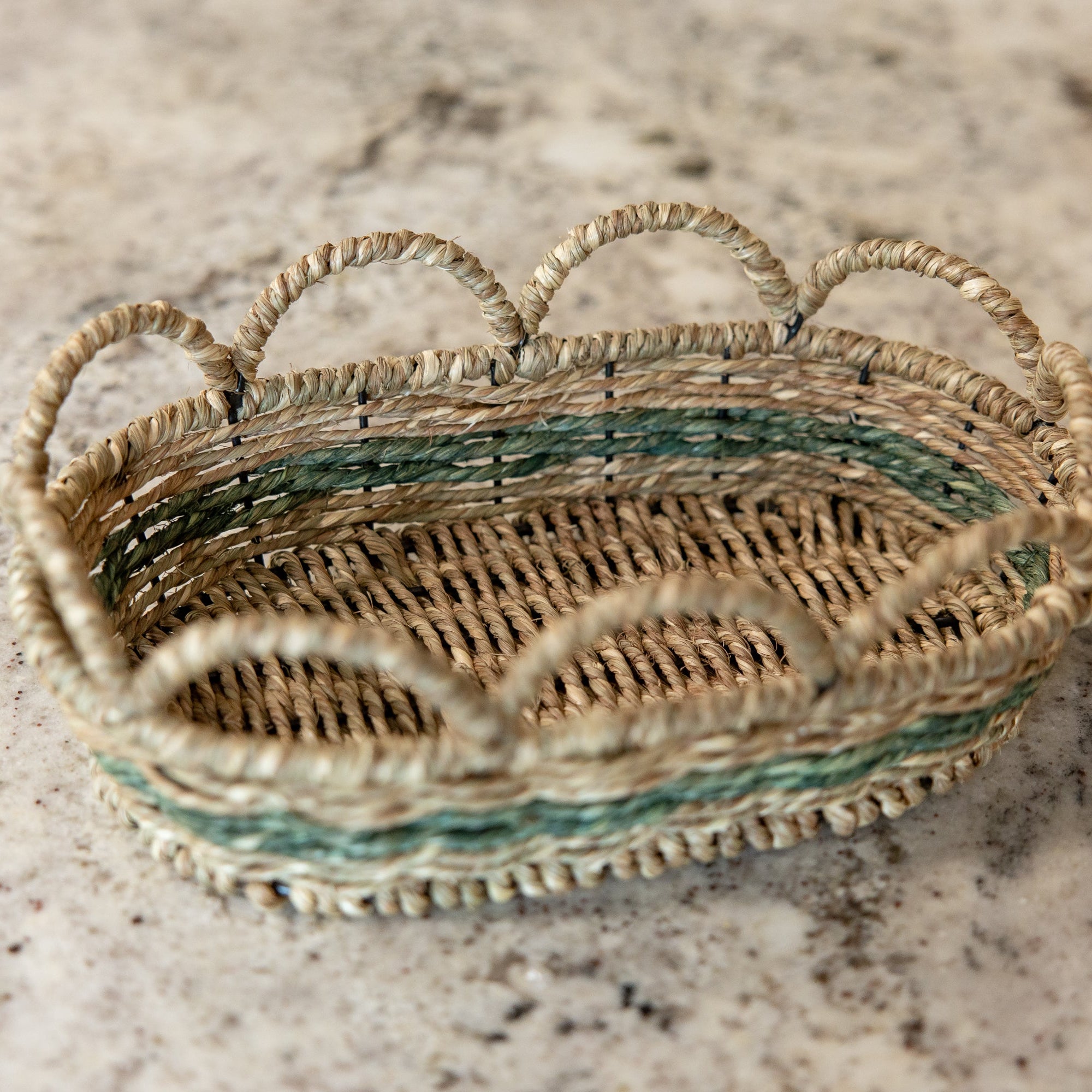 Evergreen Scallop Iron Serving Basket