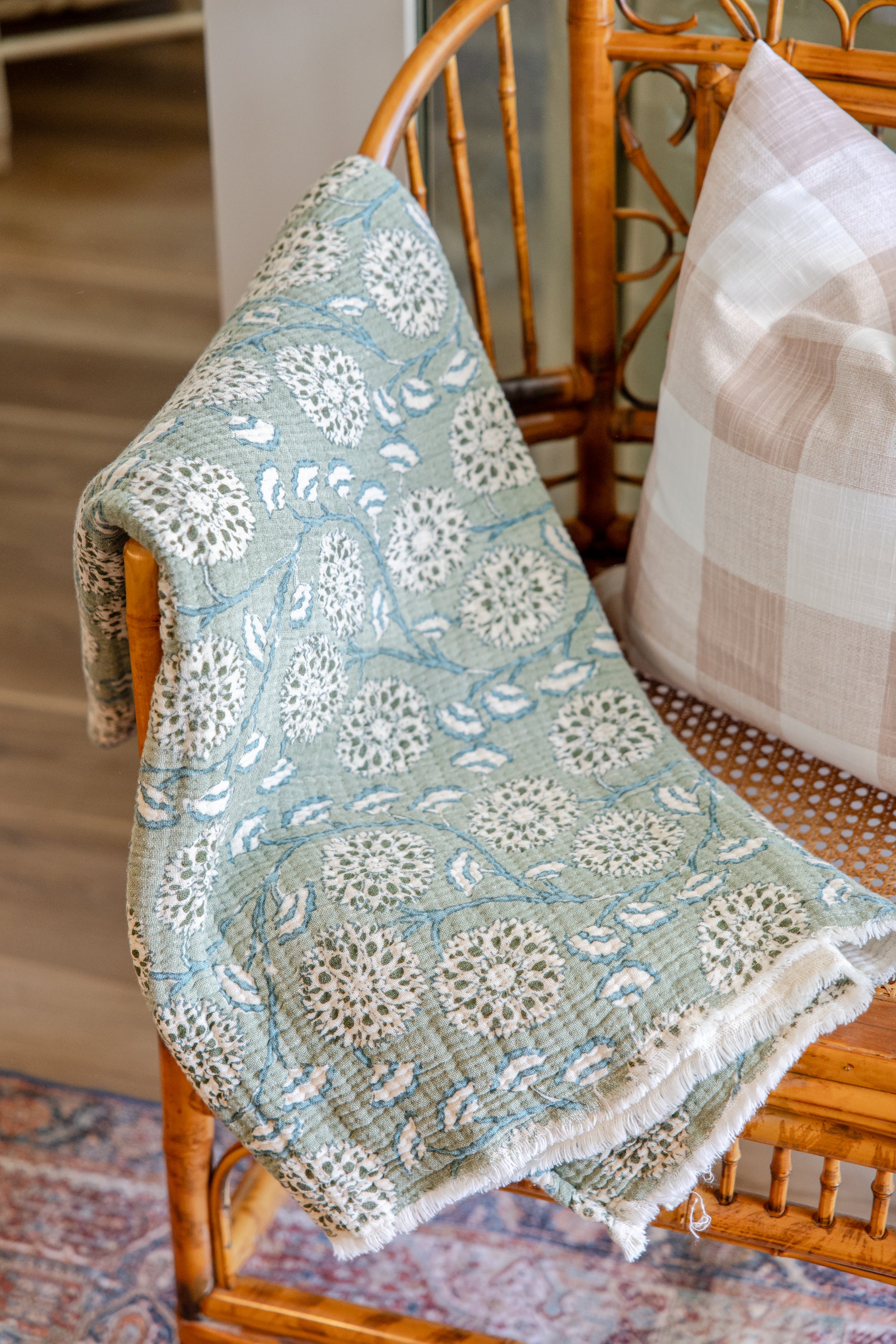 Crest Sage Throw