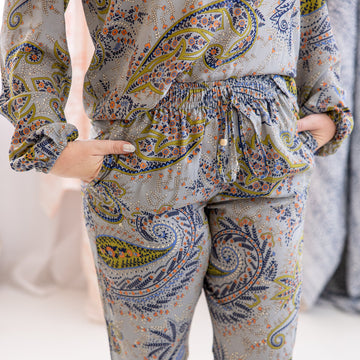Twilight Paisley Set