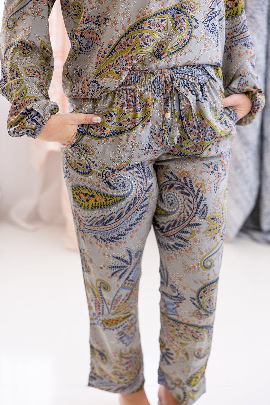 Twilight Paisley Set