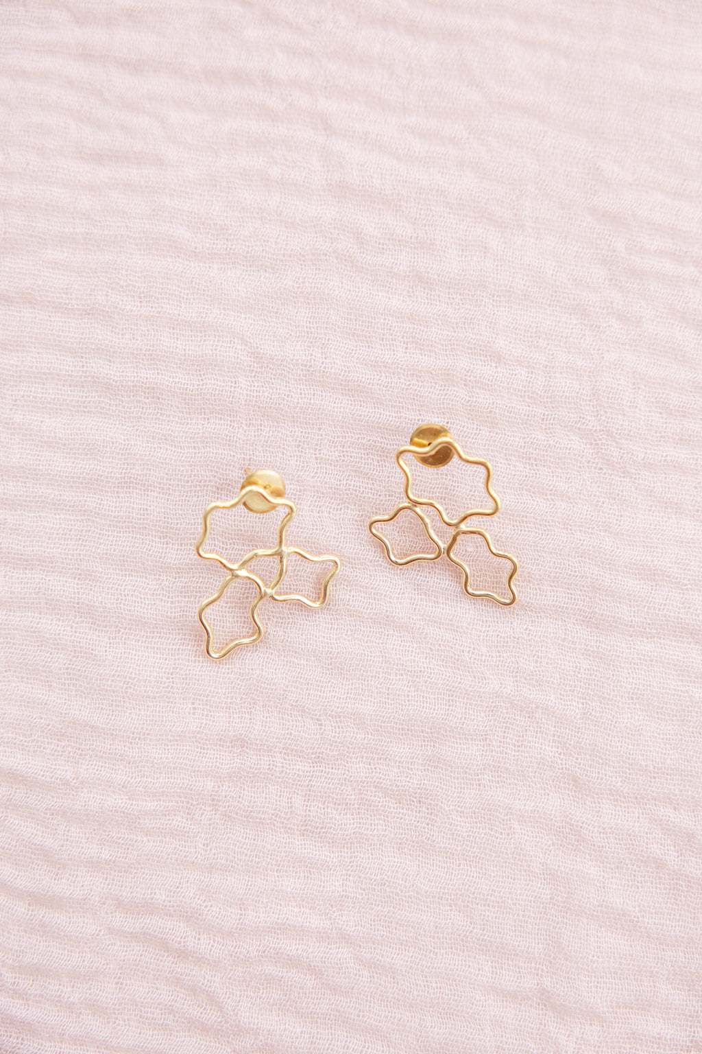 Petal Current Earrings
