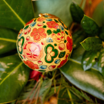 Holiday Floral Ornament