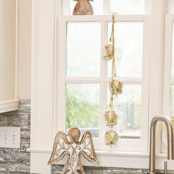 Holly Berry Bloom- 4 Bell Cluster