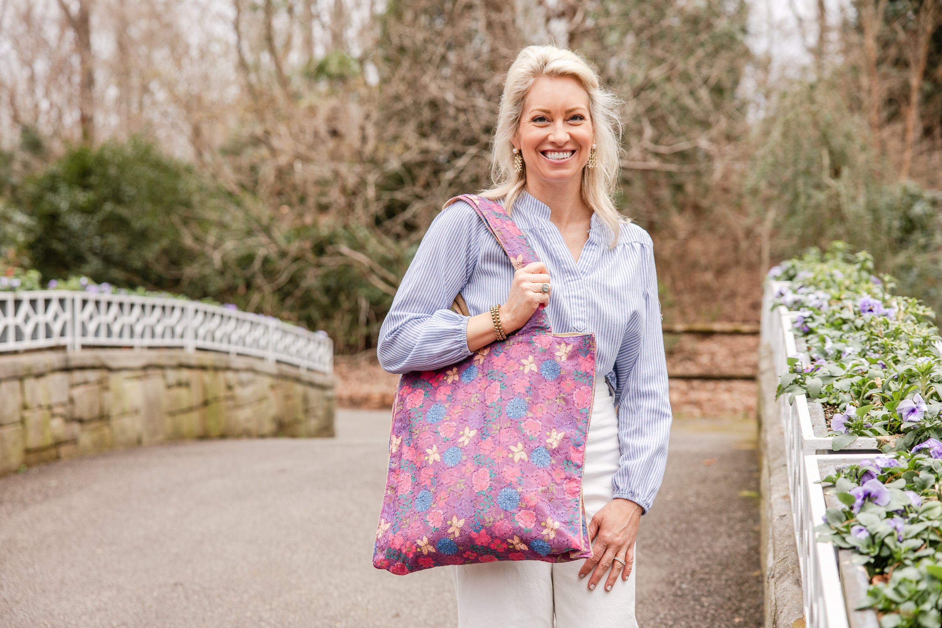 Everyday Tote- Magenta Bloom