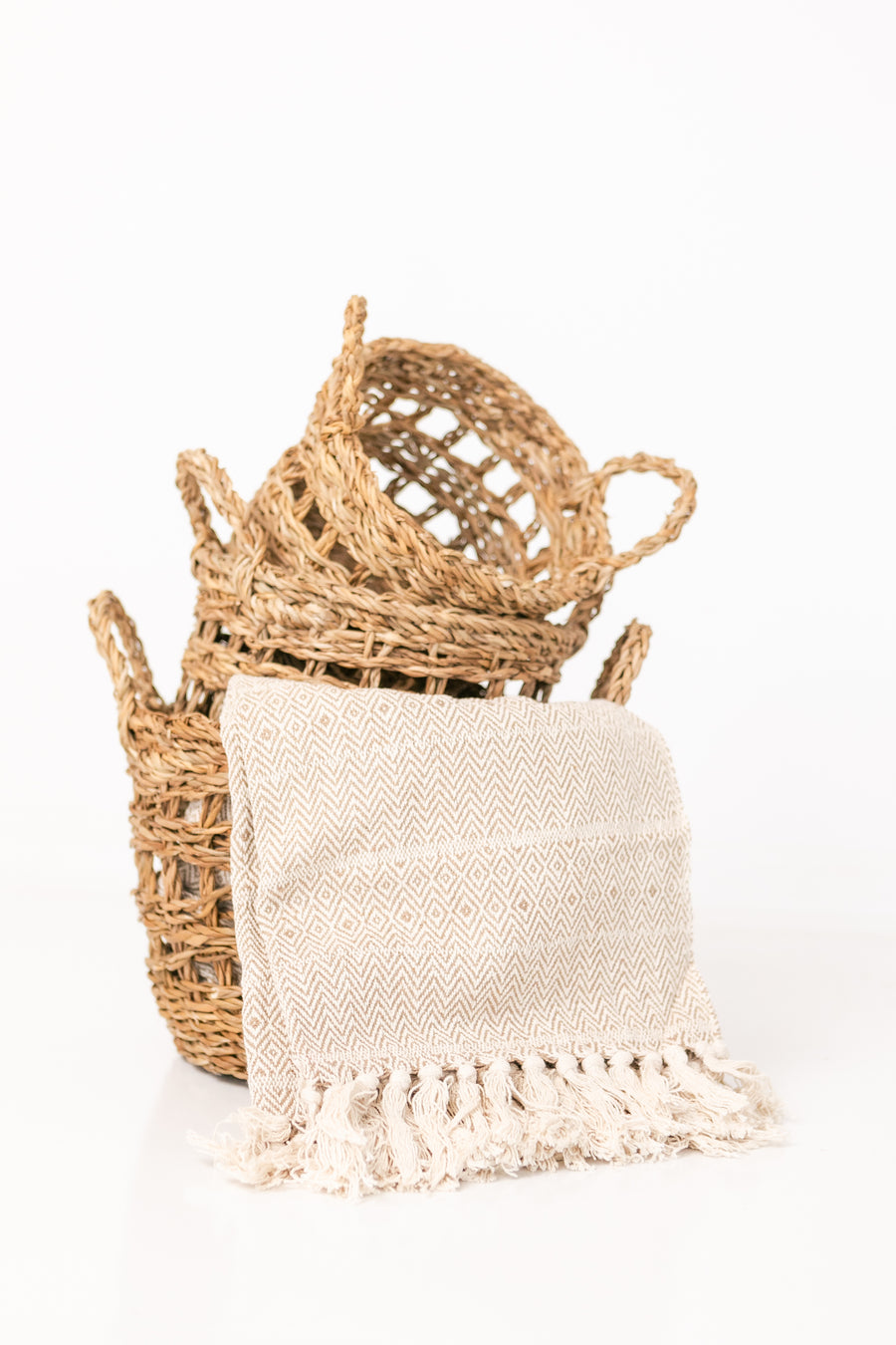 Hogla Cutout Basket Small