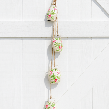 Holly Berry Bloom- 4 Bell Cluster