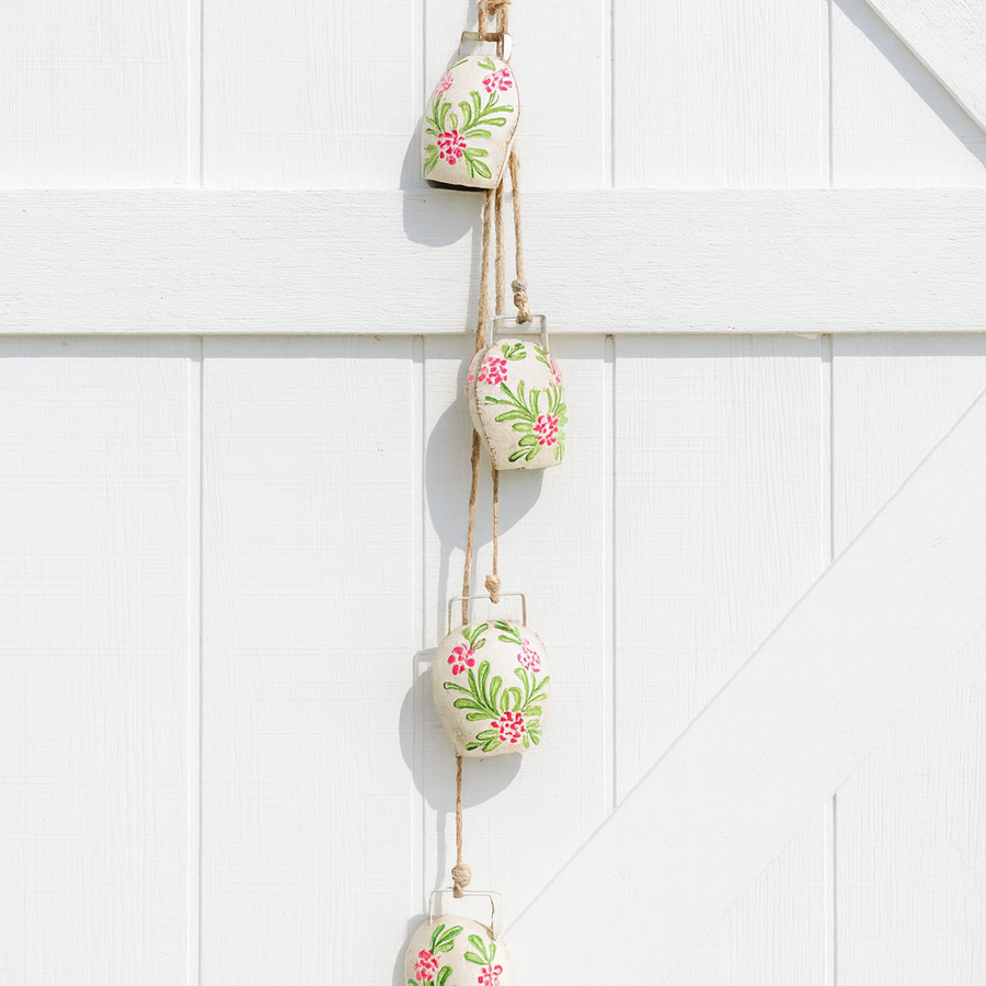 Holly Berry Bloom- 4 Bell Cluster