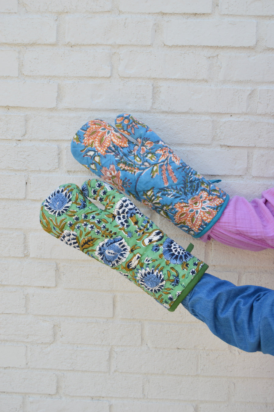 Minted Motif Oven Mitt