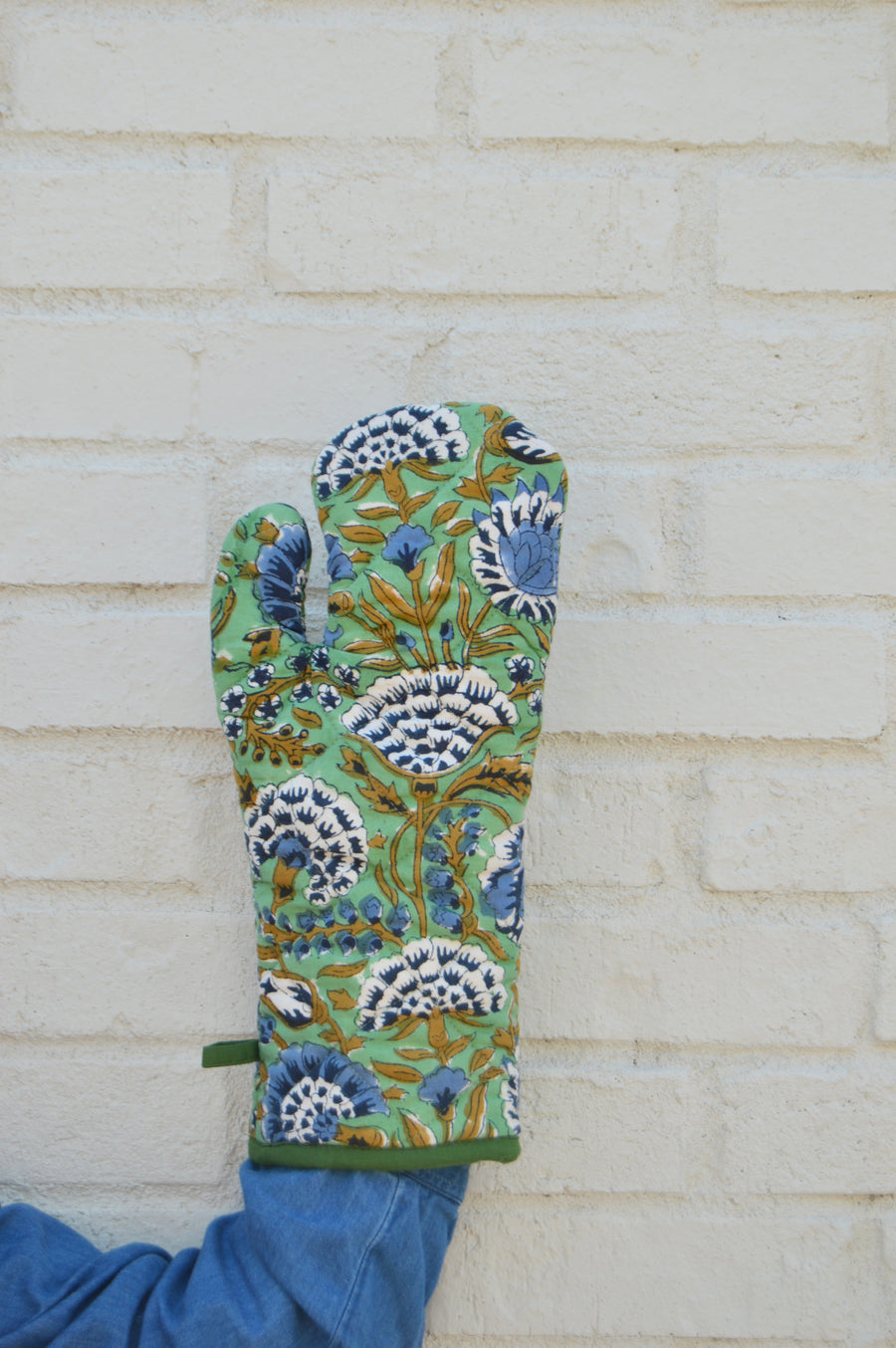 Minted Motif Oven Mitt