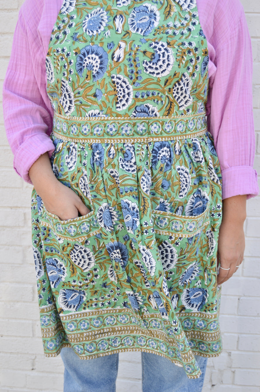 Minted Motif Apron