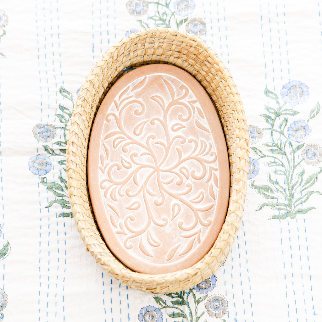Oval Ivy Swirls Bread Warmer Basket