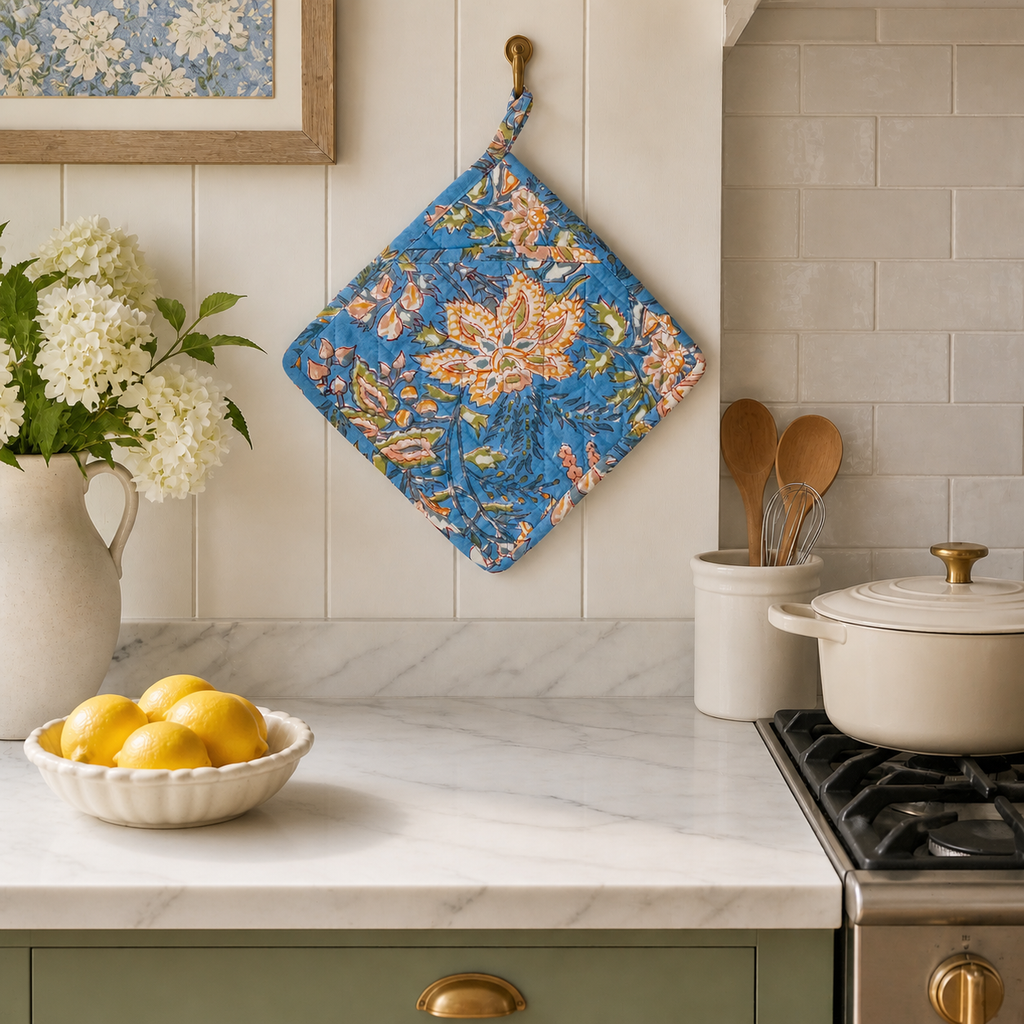 Tuscan Bloom Pot Holder